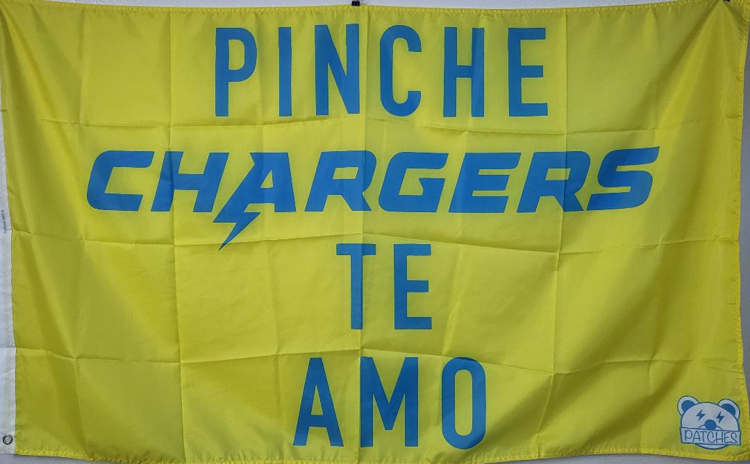 Pinche Chargers Te Amo flag